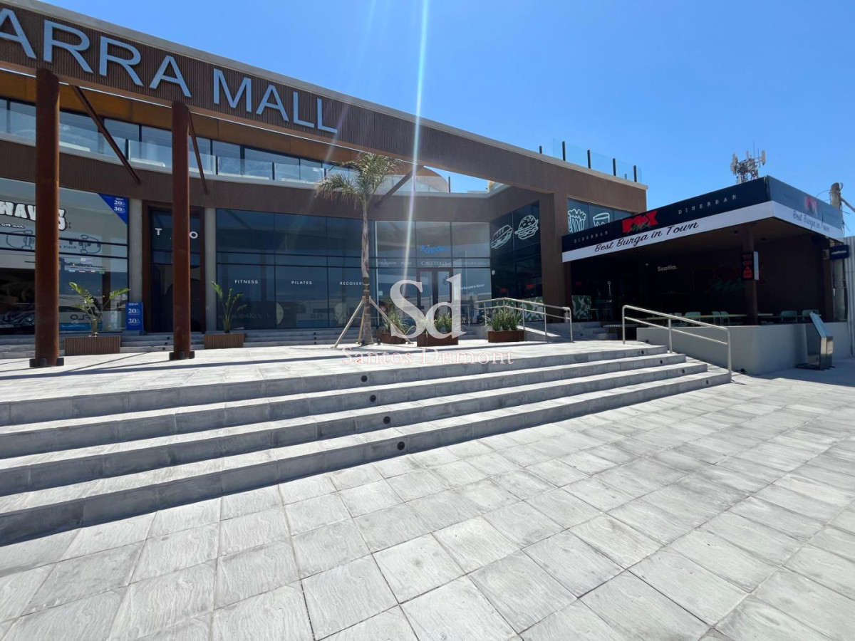 Local Comercial ID.13159 - Espectacular galería sobre ruta 10 - La Barra