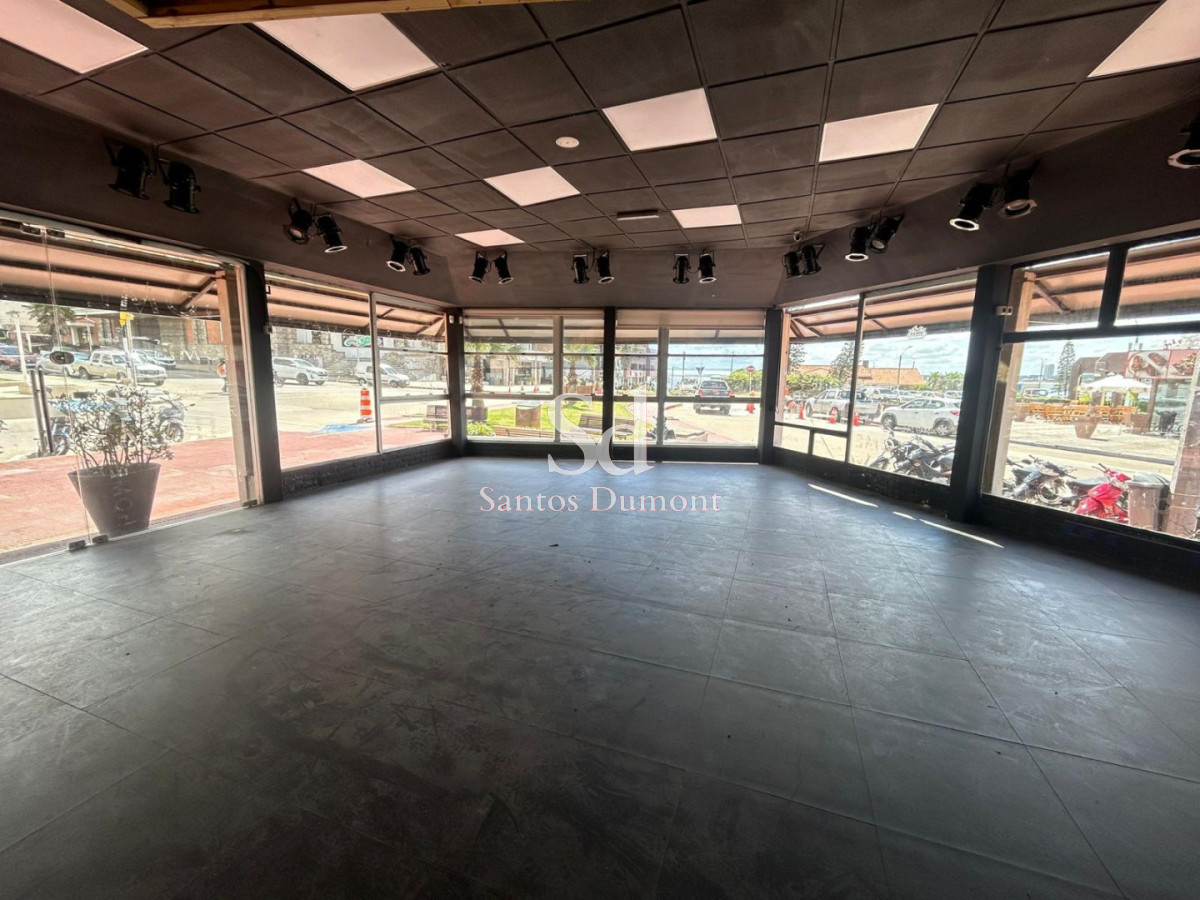 Local Comercial ID.25560 - Alquiler Local Comercial Punta del Este