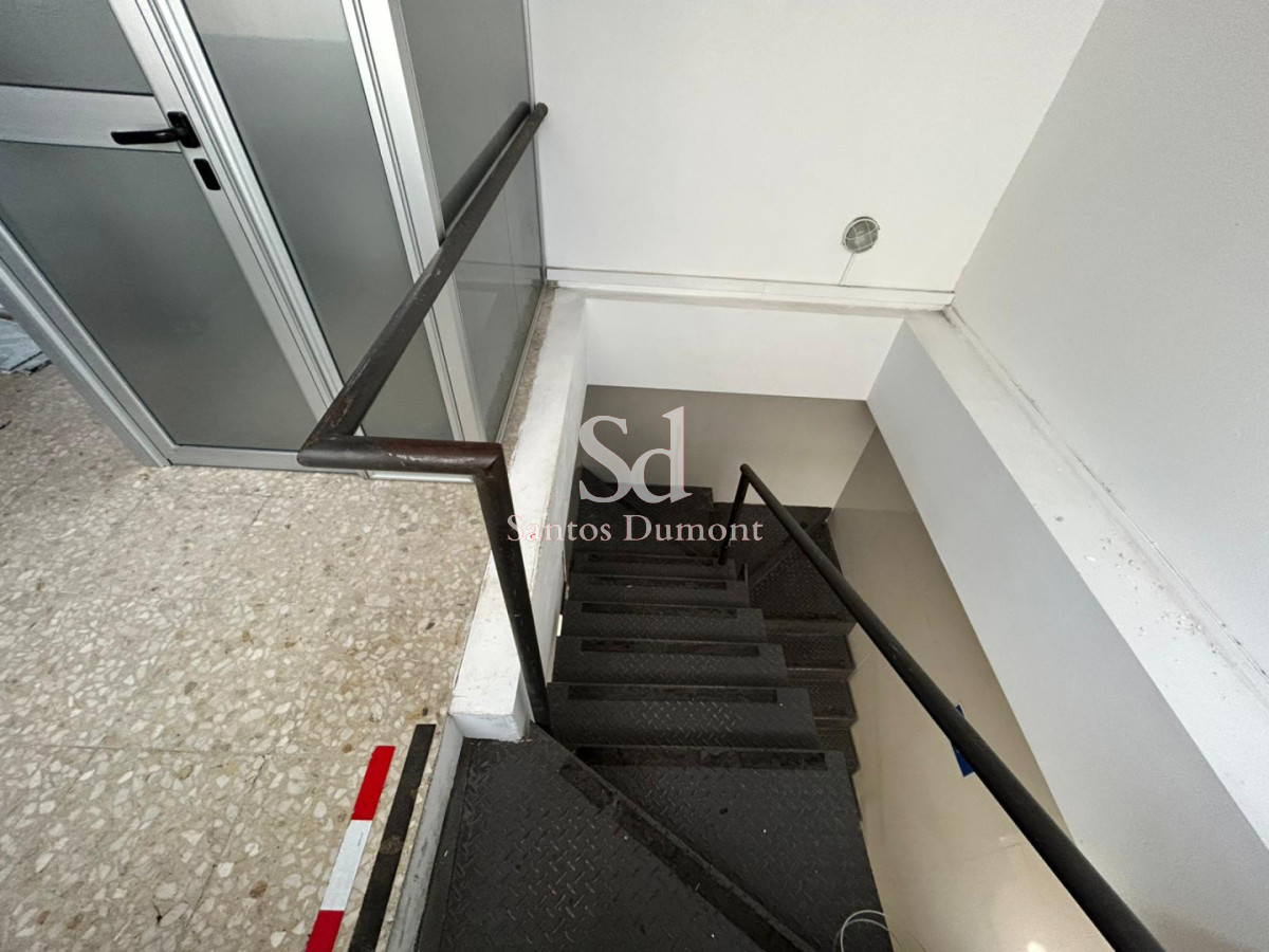 Local Comercial ID.25776 - Local en venta sobre Av. Gorlero