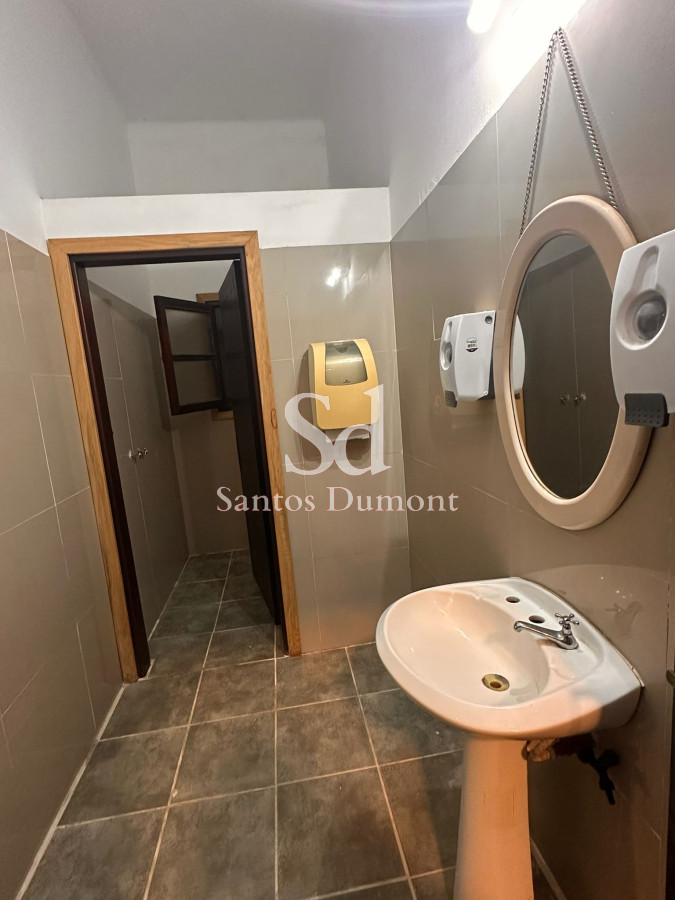 Local Comercial ID.25362 - LOCAL EN ALQUILER - LAS FLORES