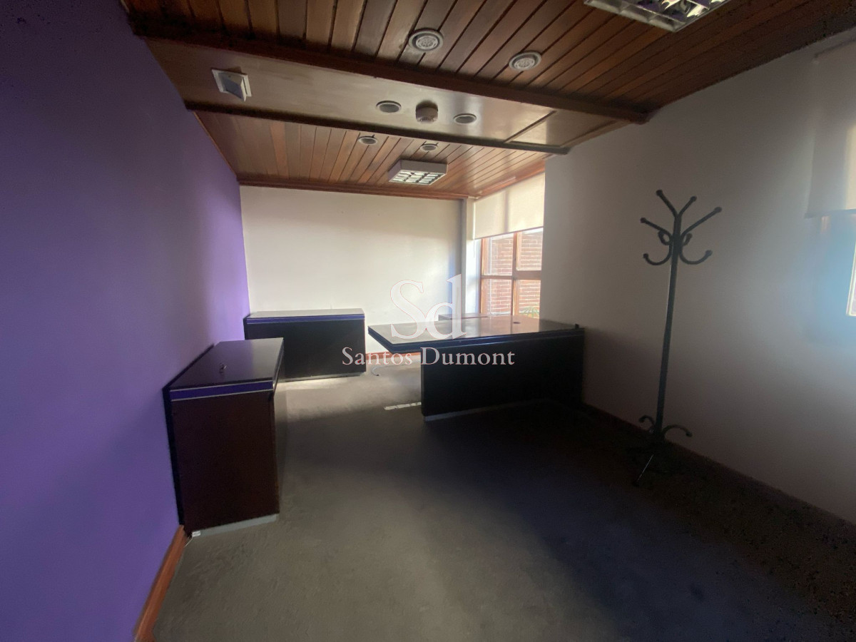 Local Comercial ID.23771 - Local en Punta del Este, Península