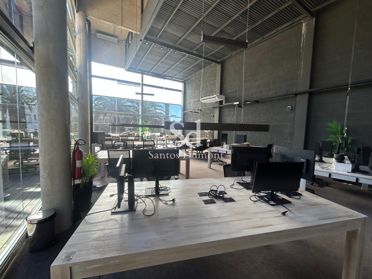 Local Comercial ID.25419 - AMPLIO LOCAL EN ZONA PUERTO, PENÍNSULA