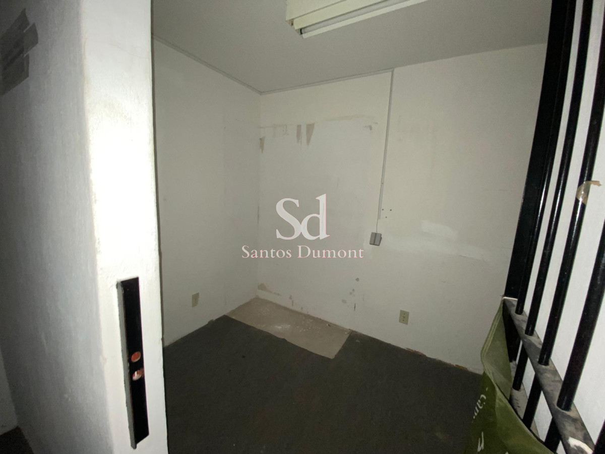 Local Comercial ID.25181 - Local en Punta del Este, Península