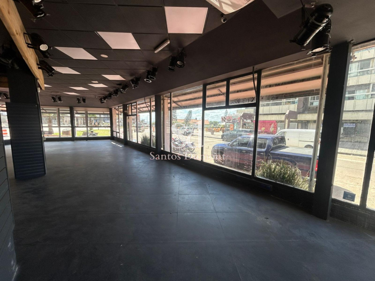 Local Comercial ID.25560 - Alquiler Local Comercial Punta del Este