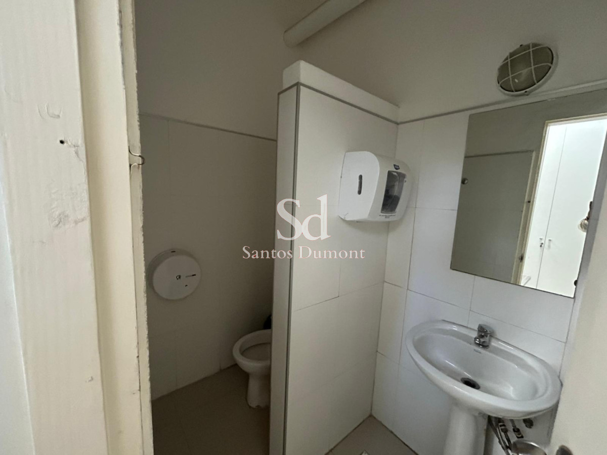Local Comercial ID.25776 - Local en venta sobre Av. Gorlero