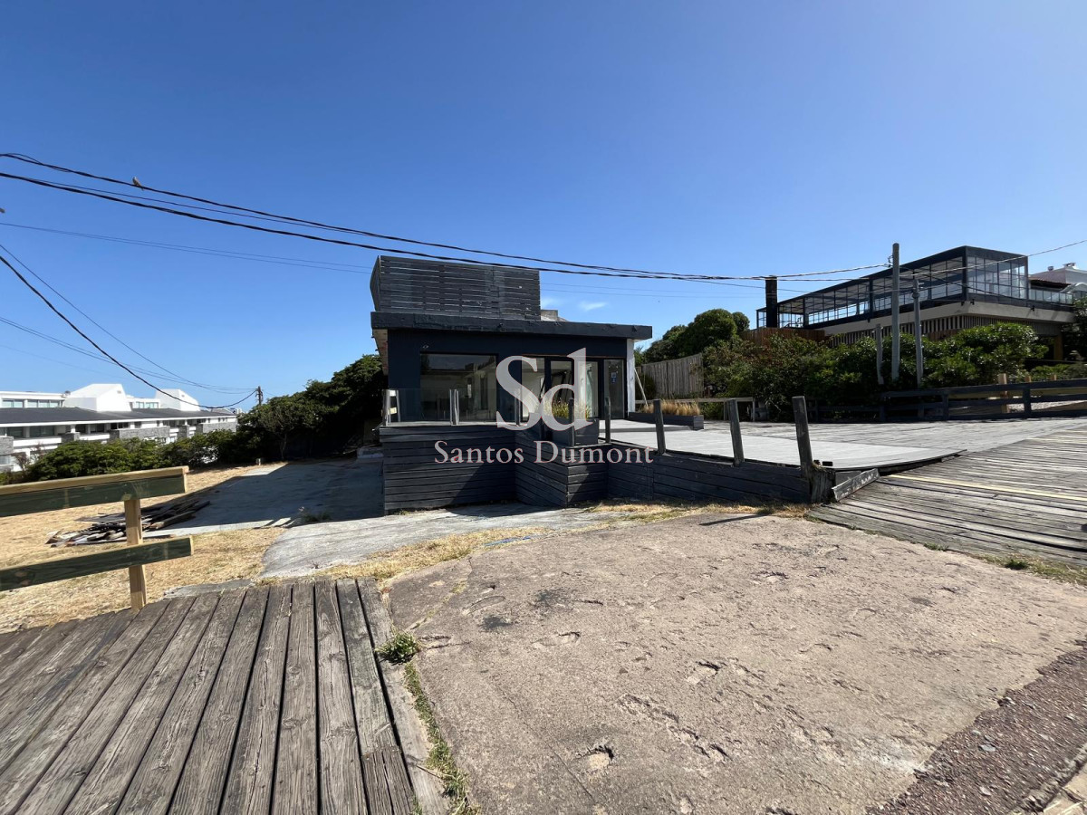 Local Comercial ID.24408 - VENTA - VISTA ESPECTACULAR