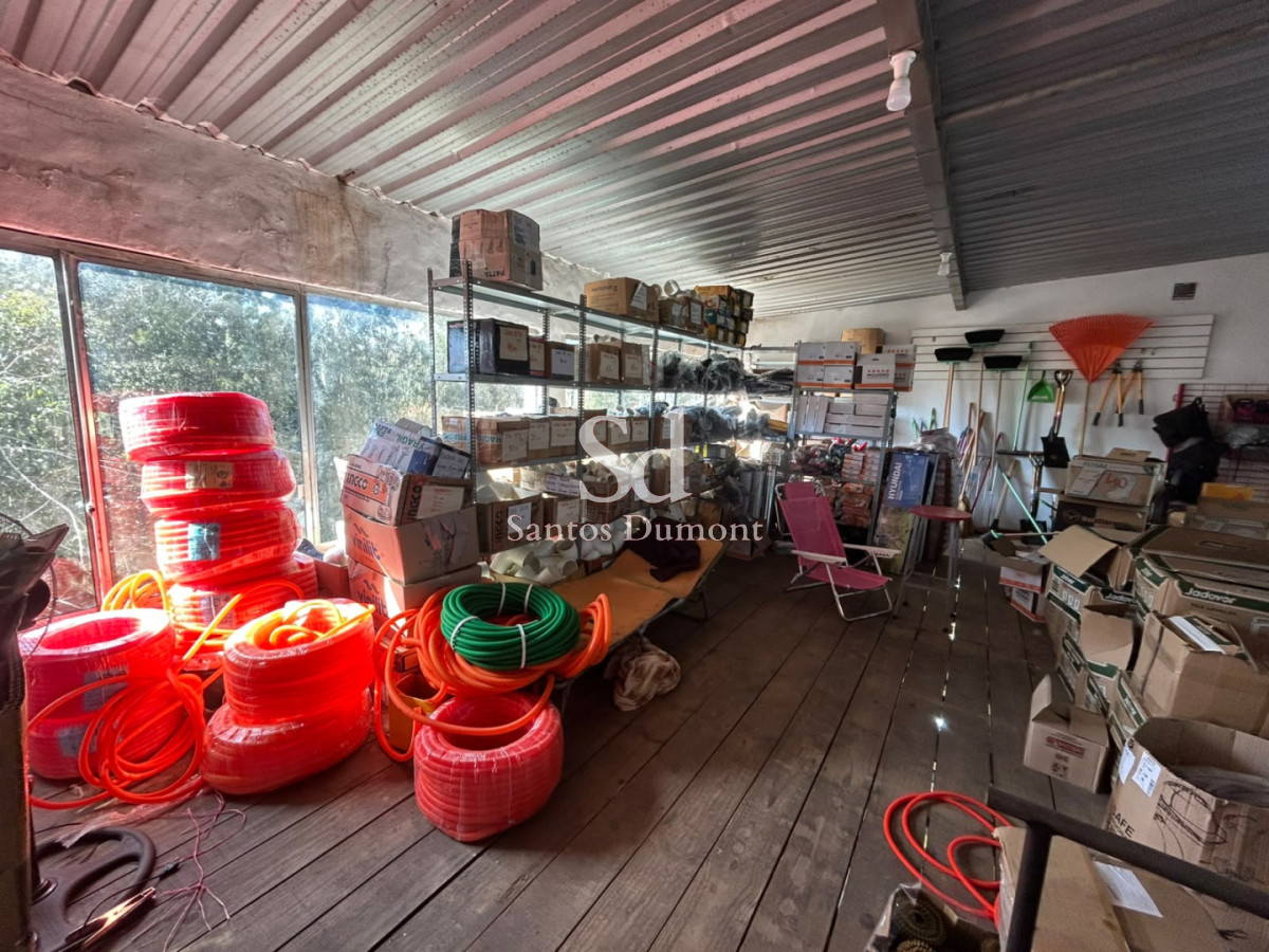 Local Comercial ID.25867 - LOCAL EN VENTA - Con Renta, sobre Av. Chiossi, Maldonado, Punta del Este