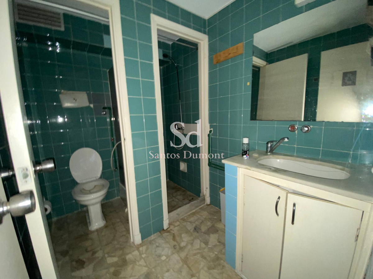 Local Comercial ID.25181 - Local en Punta del Este, Península