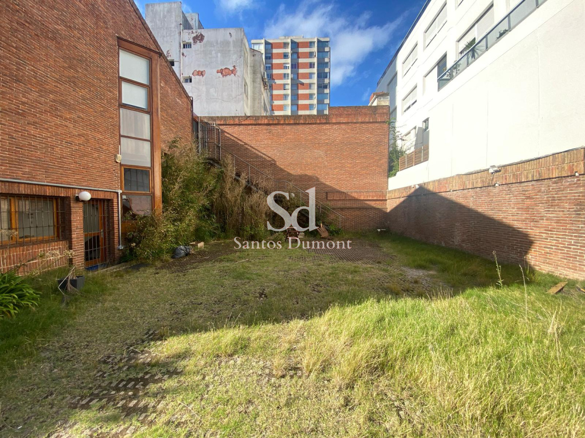 Local Comercial ID.23771 - Local en Punta del Este, Península