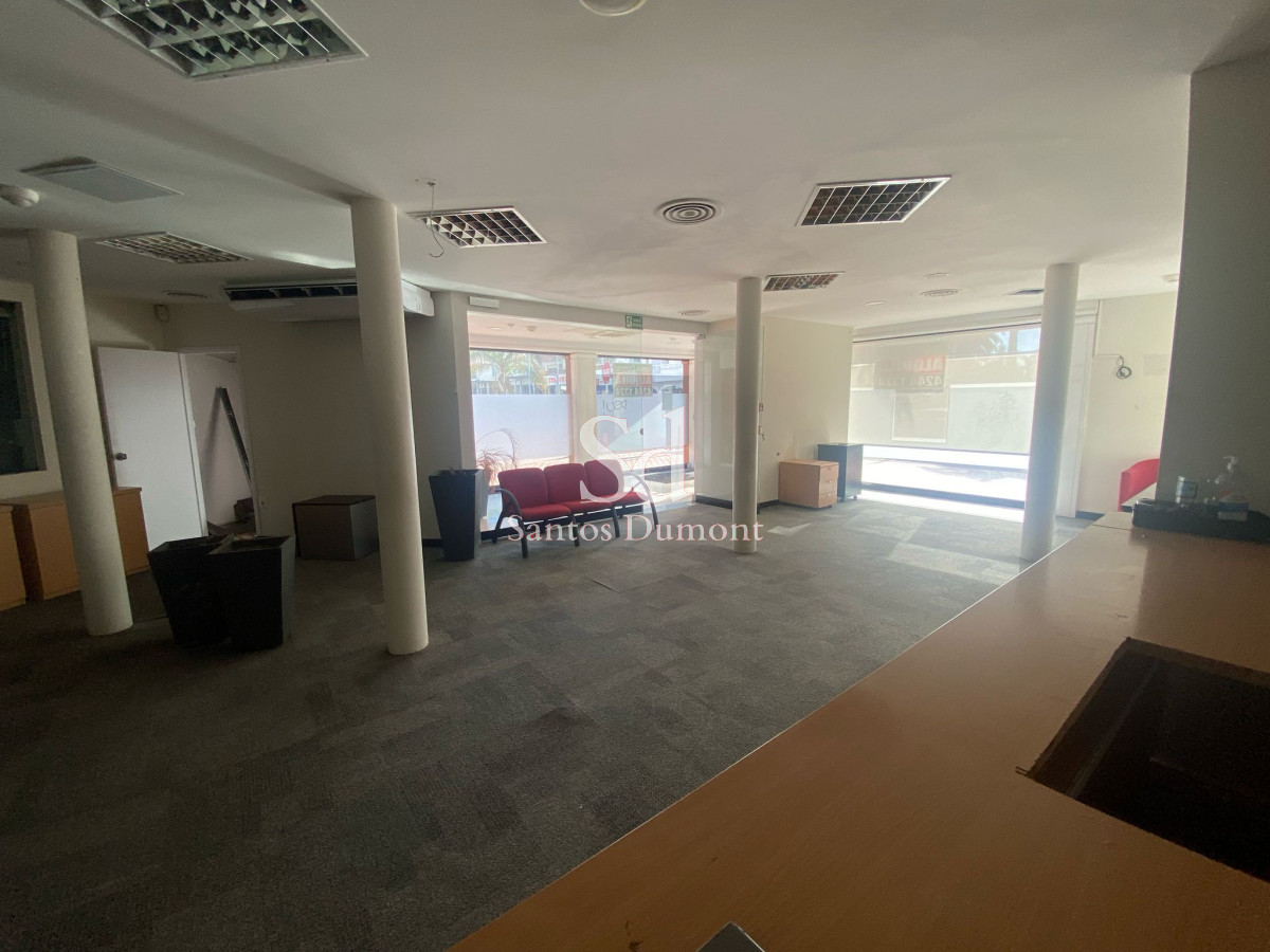Local Comercial ID.23771 - Local en Punta del Este, Península