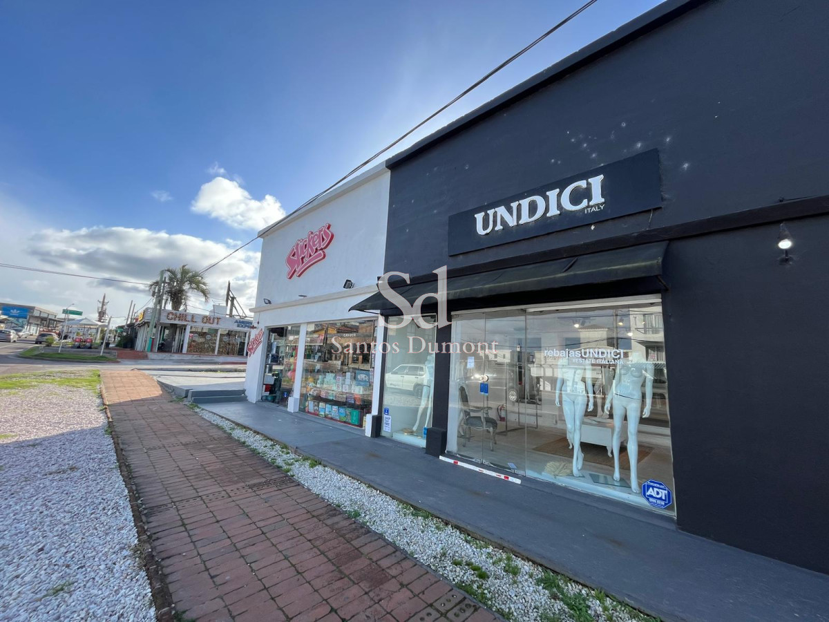 Local Comercial ID.25120 - VENTA - EXCELENTE UBICACION