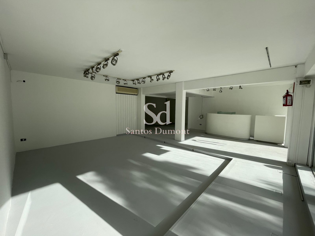 Local Comercial ID.10907 - Local en Punta del Este, Península