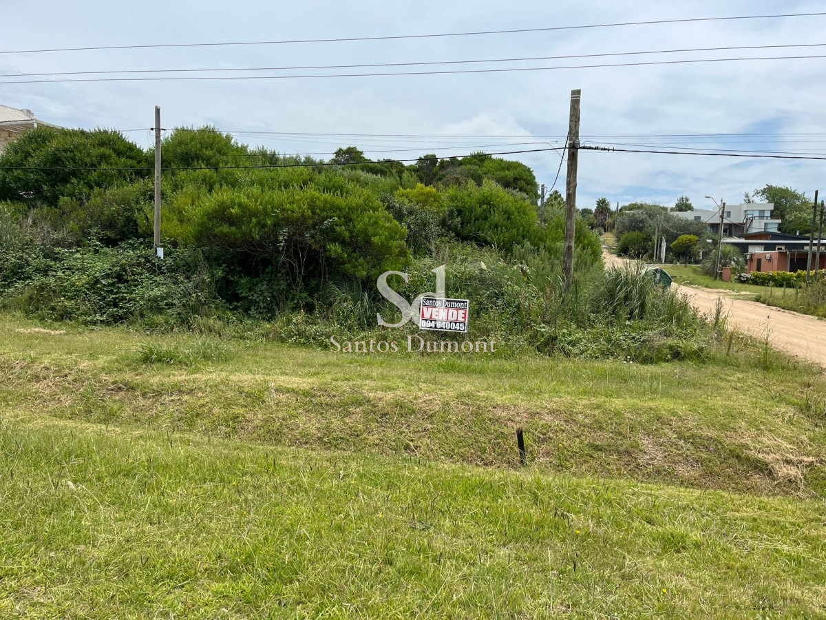 Terreno ID.13090 - Espectacular terreno, esquina, 600 mts2 - balneario Bs As
