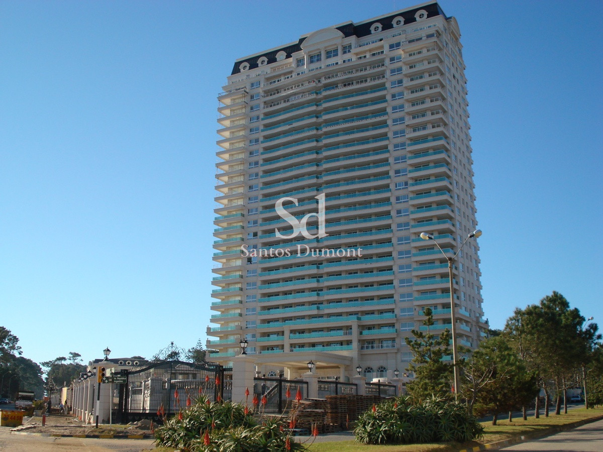 Apartamento ID.8023 - EN VENTA - Apartamento Premium con Vista al Mar, Playa Mansa