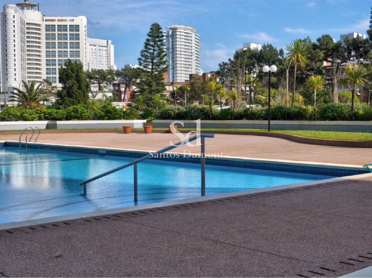 Apartamento ID.9395 - APARTAMENTO EN VENTA - Zona Chiverta - con vista al mar