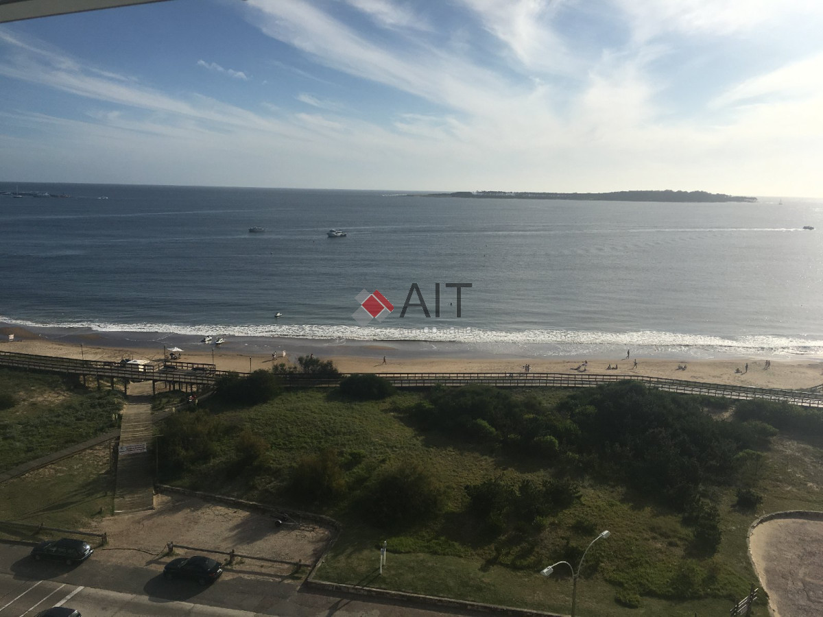 Hermosa unidad frente al mar!! - AIT5967A