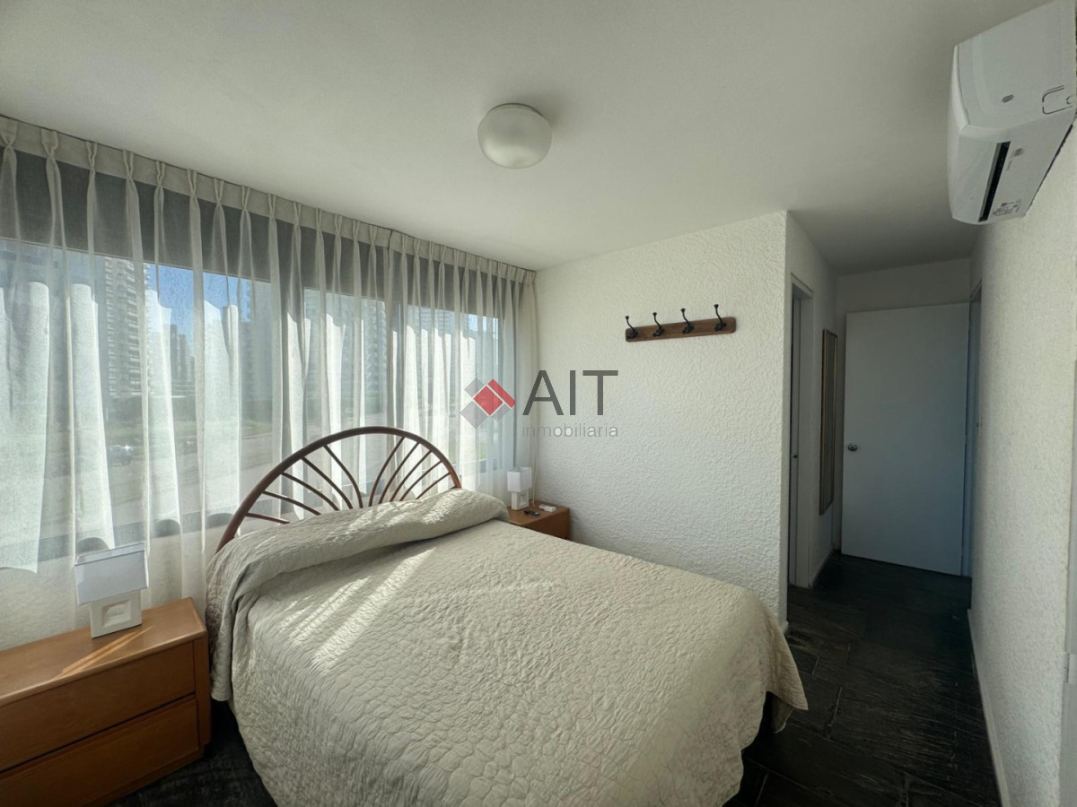 Apartamento ID.17287 - Frente al Mar 2 dormitorios y 2 baños, muy lindo!