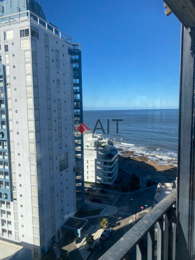 Apartamento ID.17234 - PISO ALTO A PASOS DEL PUERTO!!