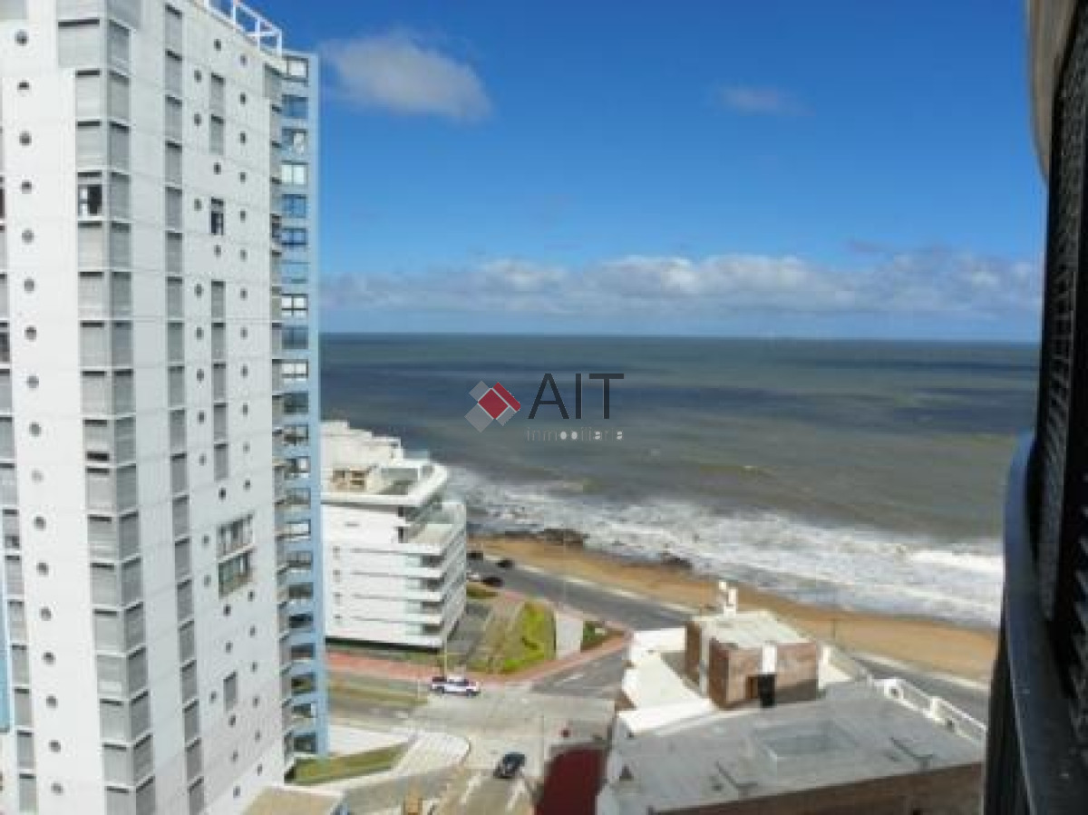 Apartamento ID.17234 - PISO ALTO A PASOS DEL PUERTO!!
