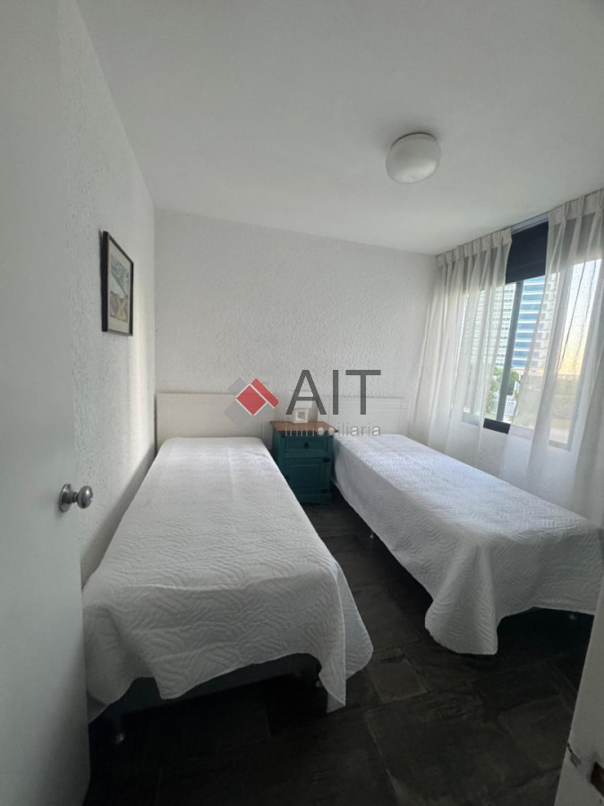 Apartamento ID.17287 - Frente al Mar 2 dormitorios y 2 baños, muy lindo!