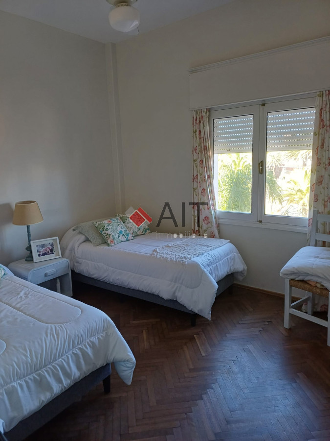Apartamento ID.17209 - Apartamento 3 dormitorios frente a la plaza artesanos. Muy lindo. Excelente ubicacion!