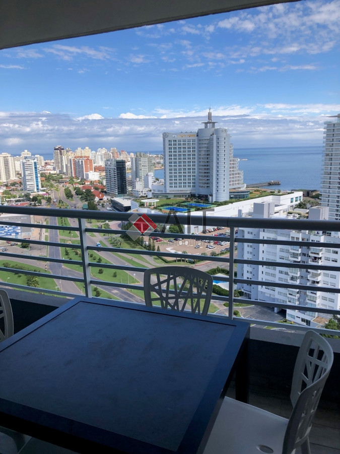 Apartamento ID.17085 - Hermoso piso alto 2 dormitorios con vista a la mansa!!