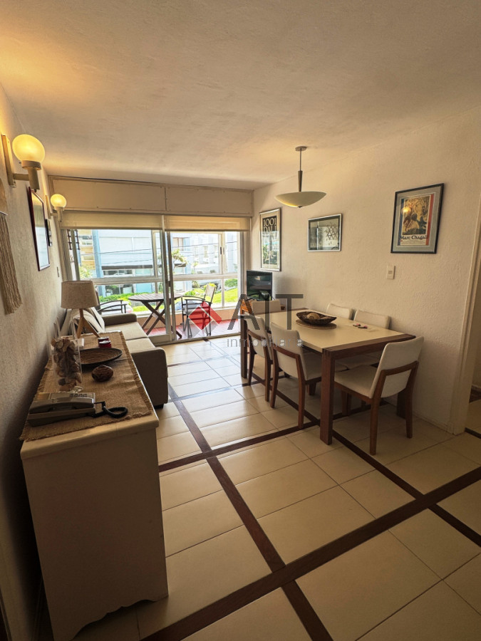Apartamento ID.17286 - Peninsula muy lindo 1 dormitorio y medio. Terraza y parrillero PROPIO!