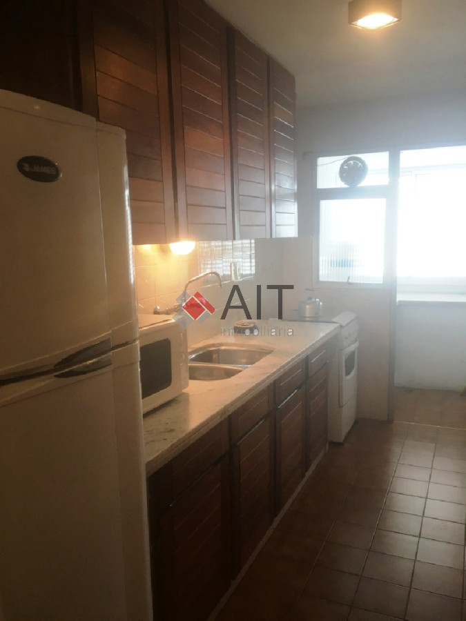 Apartamento ID.678 - Edificio frente a playa mansa. Unidad 2 dormitorios con vistas parciales, bien equipada. Consulte!