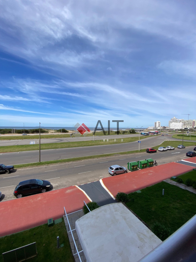 Apartamento ID.17279 - OPORTUNIDAD FRENTE AL MAR !!