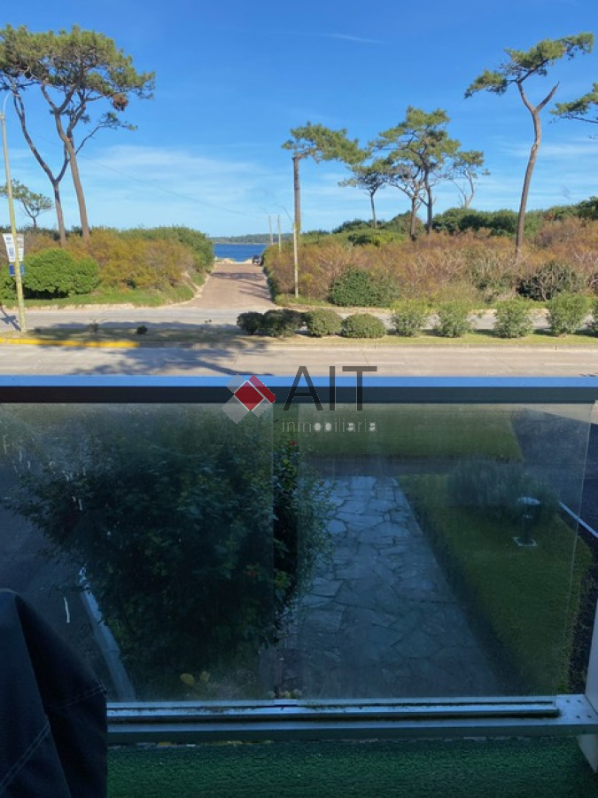 Apartamento ID.17233 - OPORTUNIDAD FRENTE AL MAR EN MANSA 