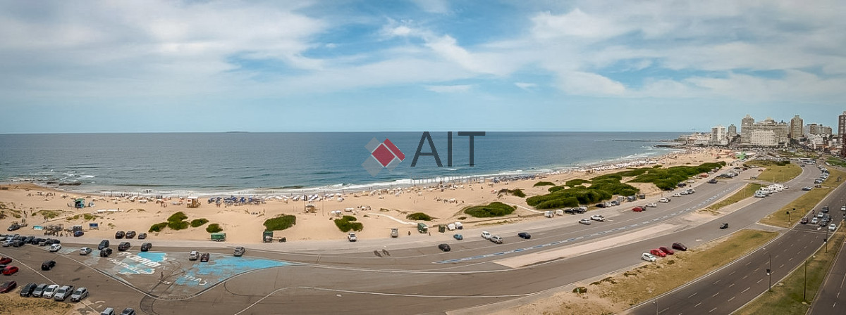 Apartamento ID.17060 - Espectacular Penthouse duplex 3 dormitorios Barbacoa. Frente al mar!