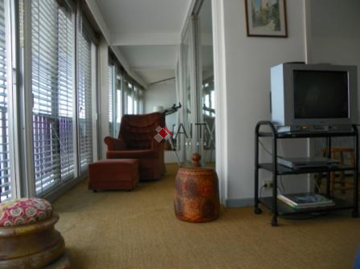 Apartamento ID.17234 - PISO ALTO A PASOS DEL PUERTO!!