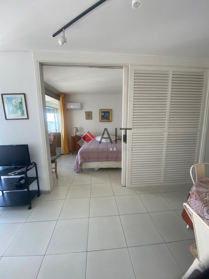 Apartamento ID.17234 - PISO ALTO A PASOS DEL PUERTO!!