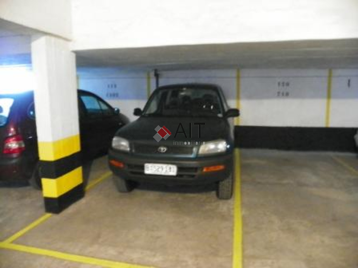 Apartamento ID.17234 - PISO ALTO A PASOS DEL PUERTO!!