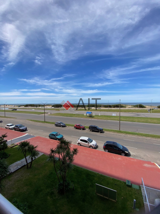 Apartamento ID.17279 - OPORTUNIDAD FRENTE AL MAR !!
