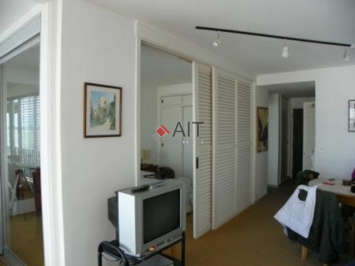 Apartamento ID.17234 - PISO ALTO A PASOS DEL PUERTO!!