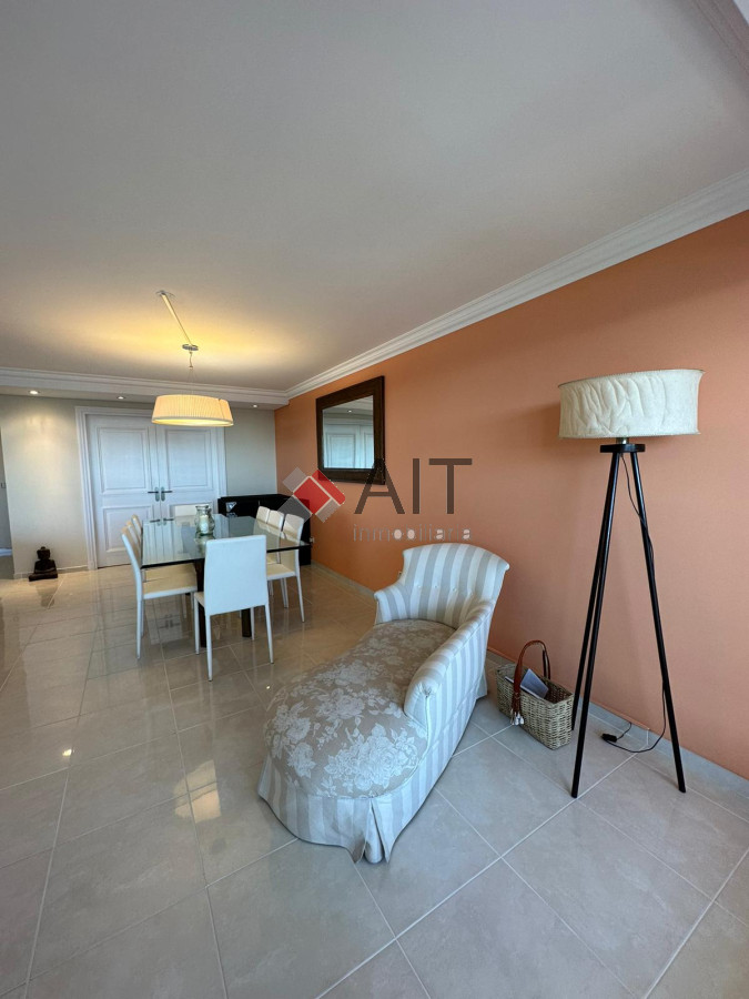 Apartamento ID.17133 - Apartamento de Categoría Superior Frente al Mar 