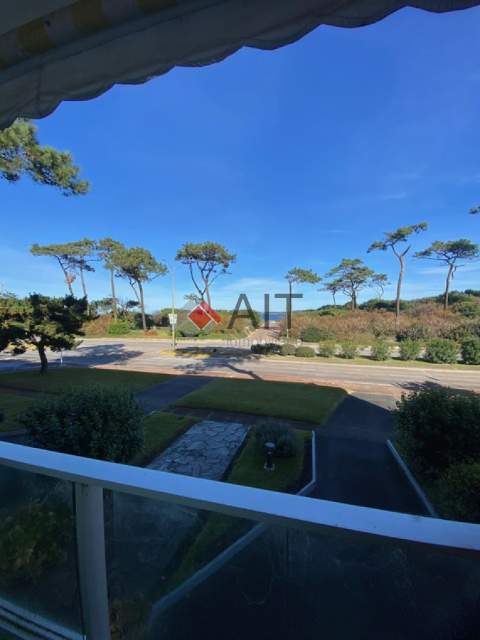 Apartamento ID.17233 - OPORTUNIDAD FRENTE AL MAR EN MANSA 