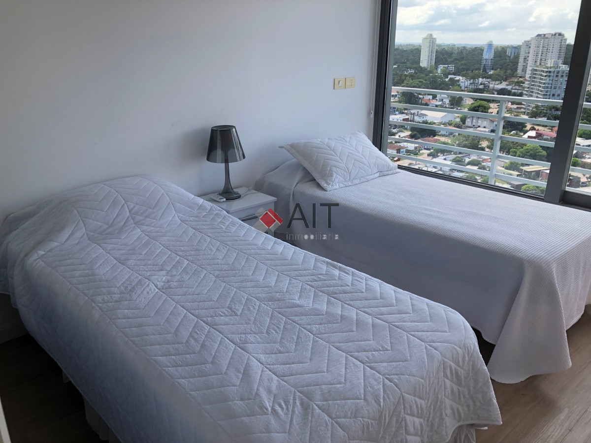 Apartamento ID.17085 - Hermoso piso alto 2 dormitorios con vista a la mansa!!
