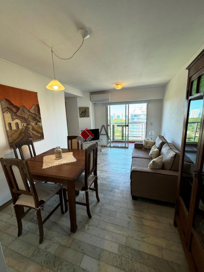 Apartamento ID.17187 - Apartamento piso alto 2 dormitorios excelente ubicacion!