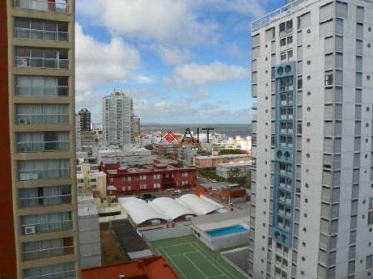 Apartamento ID.17234 - PISO ALTO A PASOS DEL PUERTO!!
