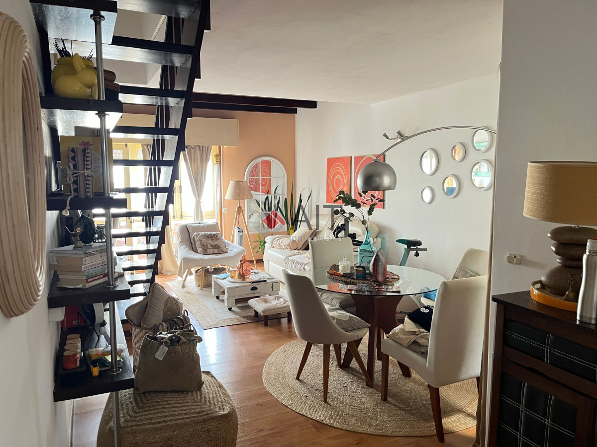 Apartamento ID.17195 - Peninsula! Reciclado! 2 dormitorios en ubicacion perfecta. Consulte!