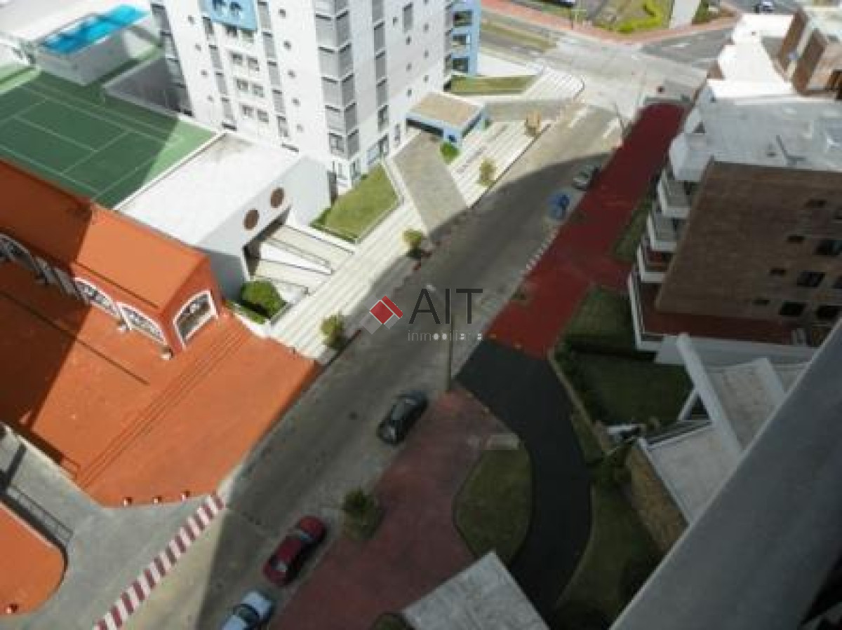 Apartamento ID.17234 - PISO ALTO A PASOS DEL PUERTO!!