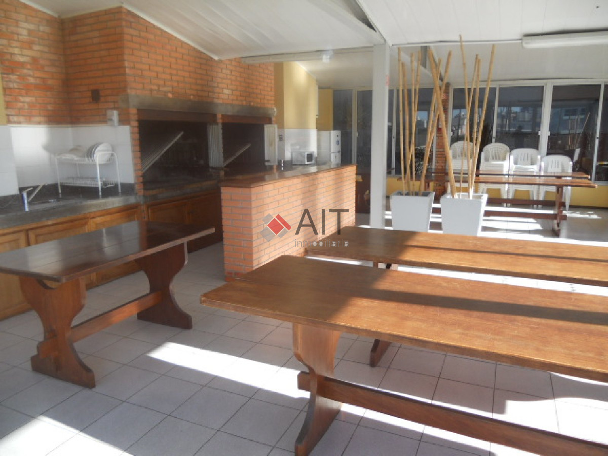 Apartamento ID.2457 - 3 dormitorios en pleno centro de la Peninsula. Torre con servicios.