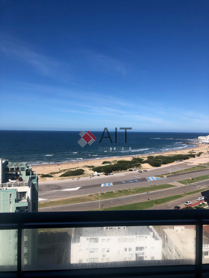 Apartamento ID.17176 - BRAVA, PISO ALTO A PASOS DEL MAR!!