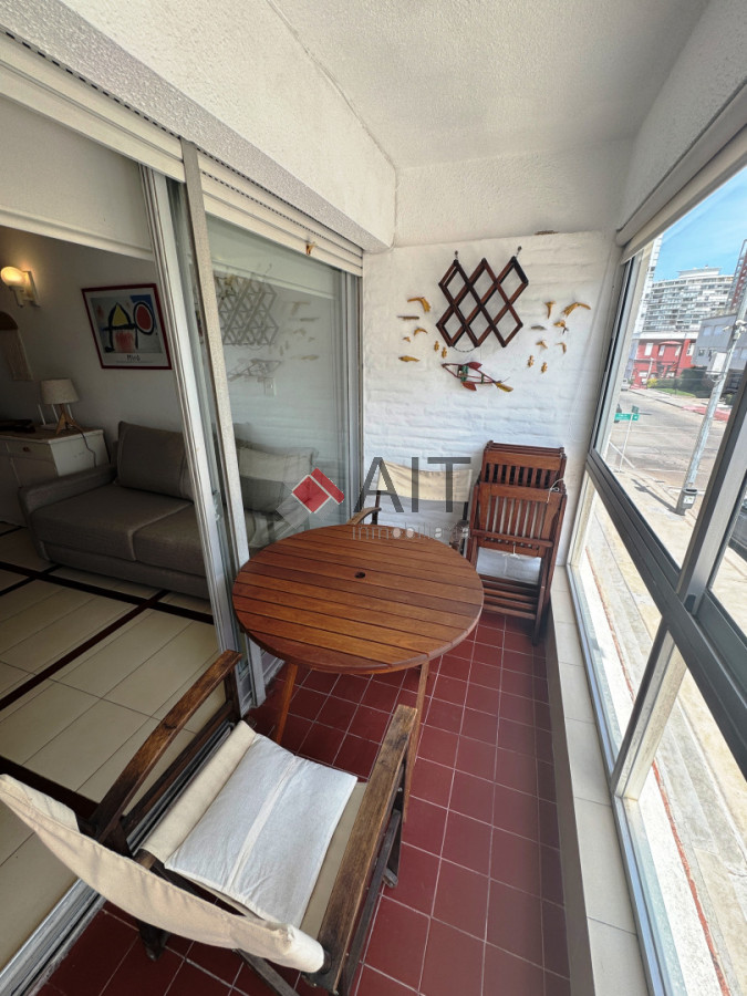 Apartamento ID.17286 - Peninsula muy lindo 1 dormitorio y medio. Terraza y parrillero PROPIO!