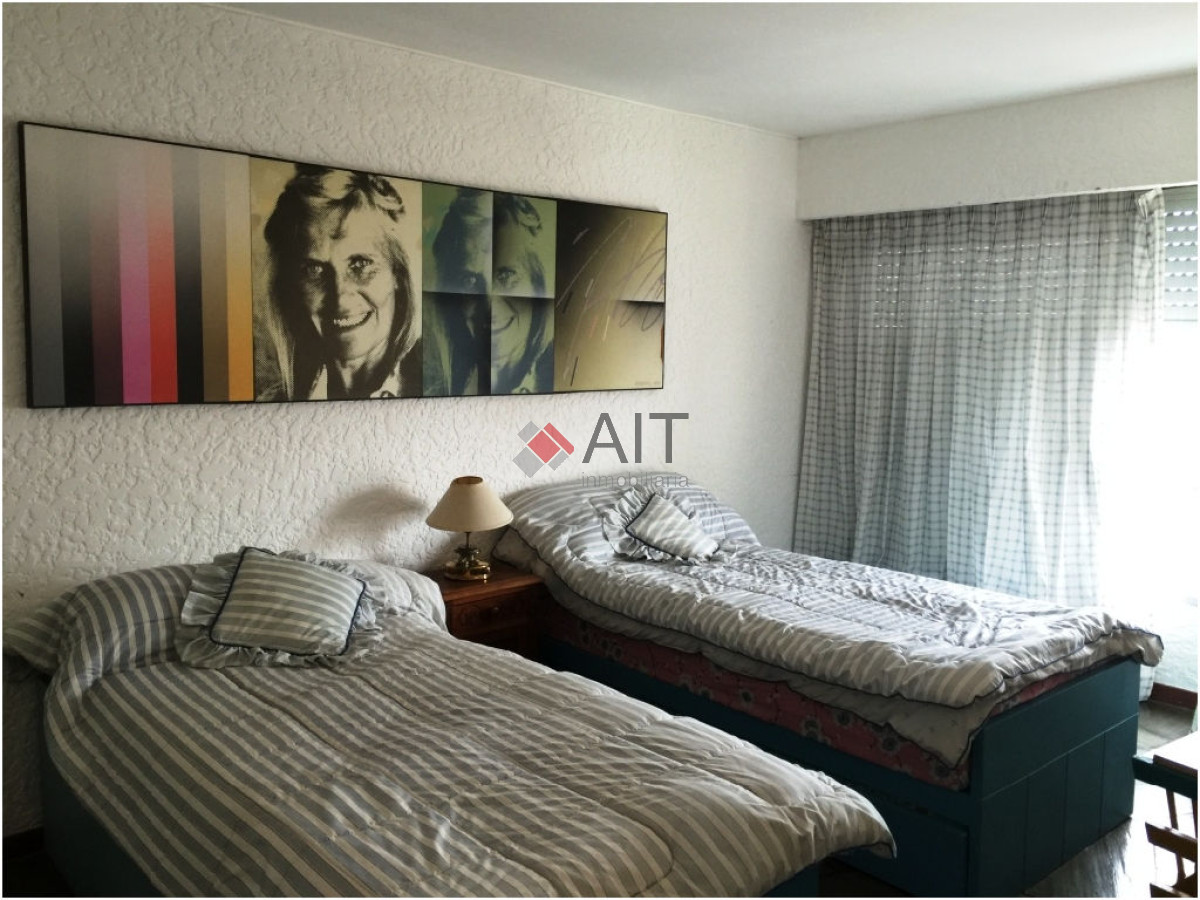 Apartamento ID.48 - Piso alto. Vistas impecables. Torre con muy buenos servicios. Piscina templada.