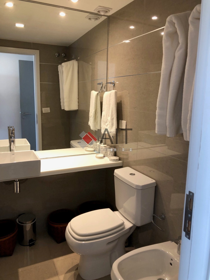 Apartamento ID.17082 - HERMOSO APARTAMENTO A PASOS DE PLAYA MANSA !!
