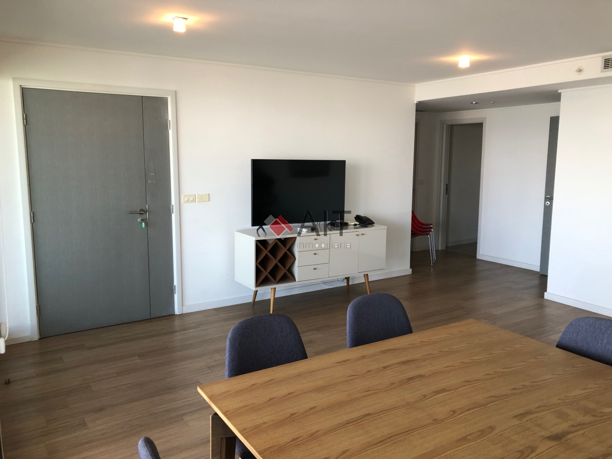 Apartamento ID.17085 - Hermoso piso alto 2 dormitorios con vista a la mansa!!
