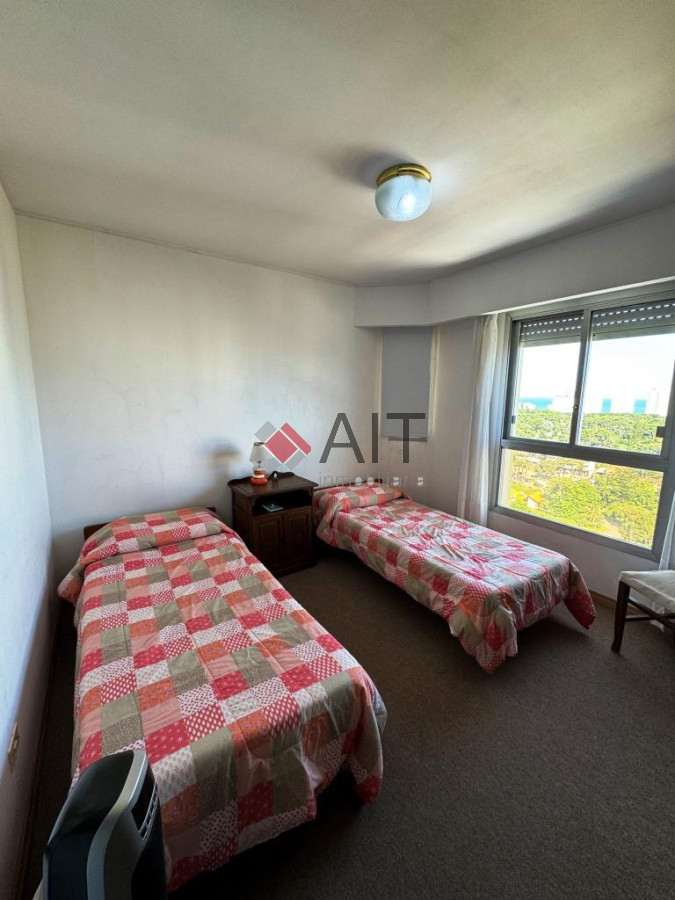 Apartamento ID.17187 - Apartamento piso alto 2 dormitorios excelente ubicacion!